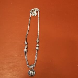 Elegant Silver Necklace with Intricate Detailing